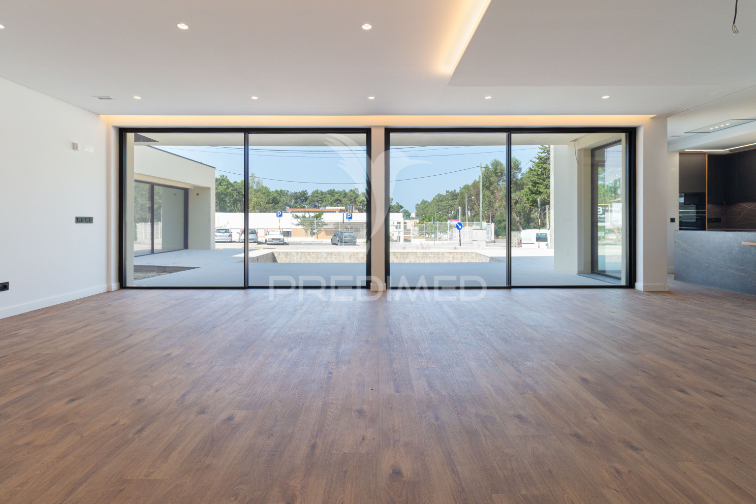 Luxuriöse zeitgenössische Villa T5 nahe Lissabon · 4