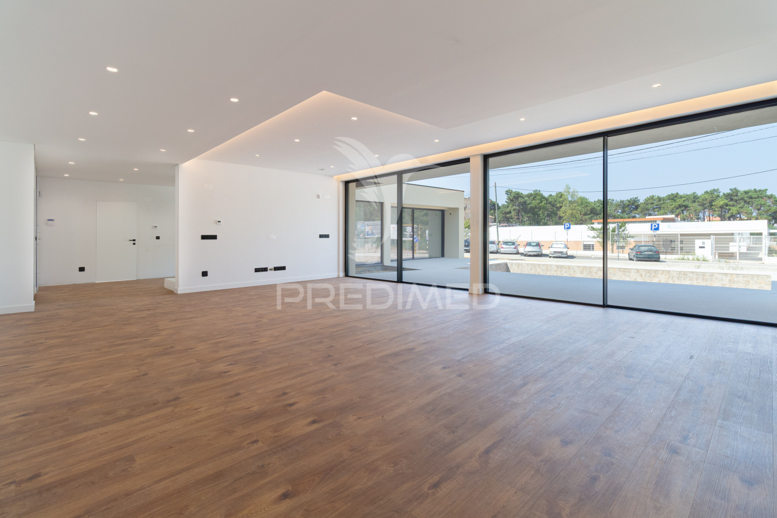 Luxuriöse zeitgenössische Villa T5 nahe Lissabon · 5
