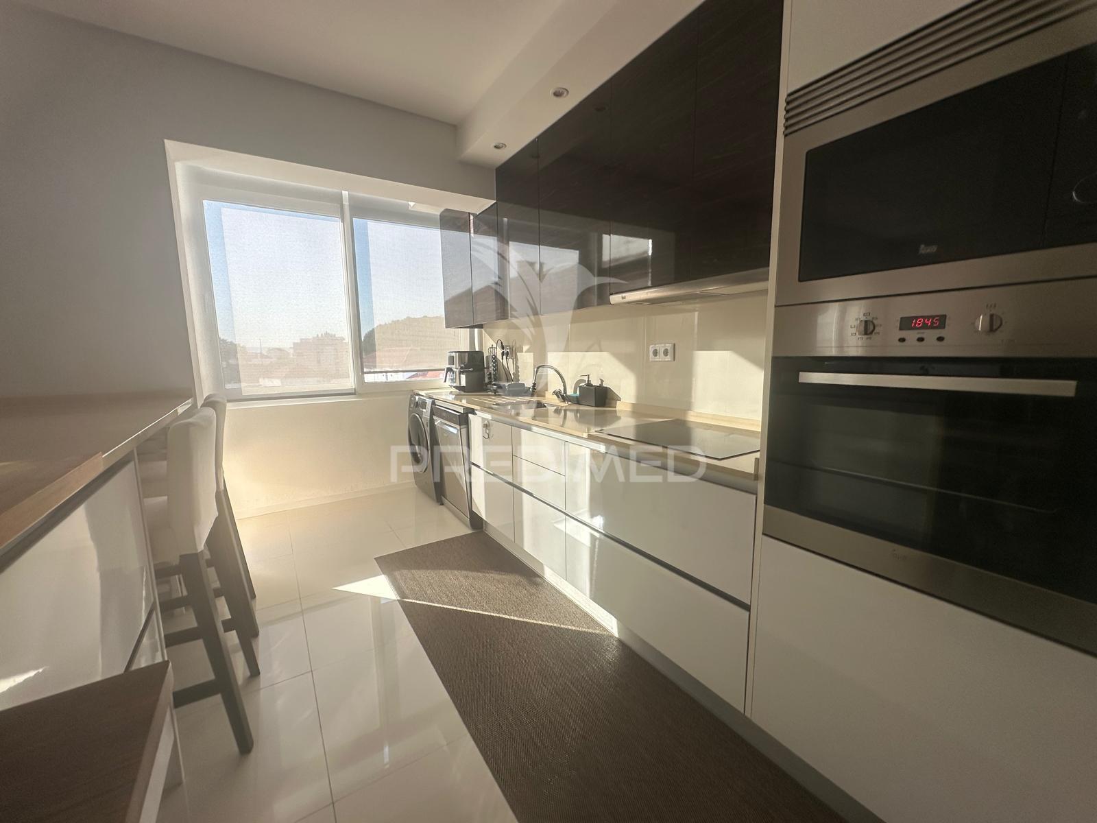 Wunderschöne, renovierte 2‑Zimmer‑Wohnung in Seixal nahe den Booten nach Lissabon · 5