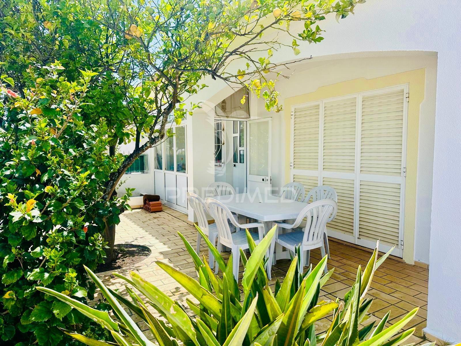 Fabulous T4 Villa + Studio Apartment, with Local Accommodation Licence · Alvor
